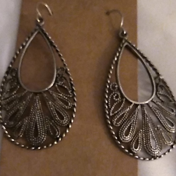 Earrings - Picture 2 of 2